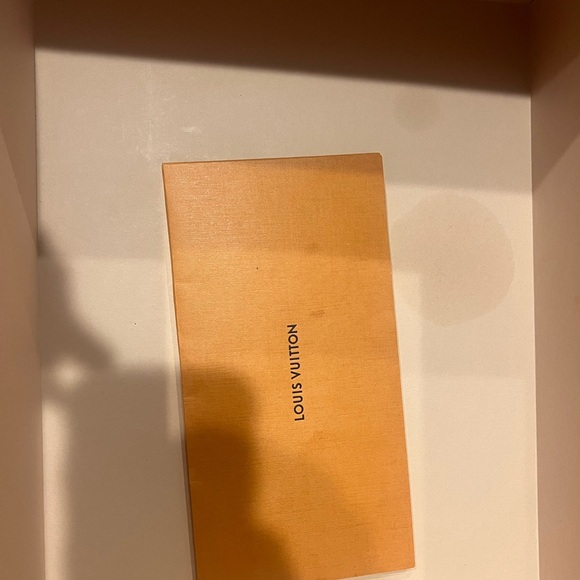 Louis Vuitton women’s run a way sneakers - Picture 4 of 6